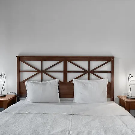 Hotel The Cliff And By Flat Mаnаger 4*