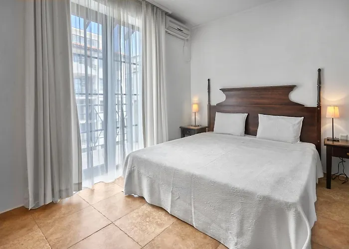 Отель The Cliff Hotel&holiday By Flat Mаnаger Обзор