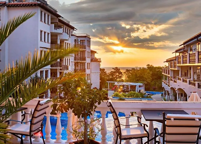 The Cliff Hotel&holiday By Flat Mаnаger 4* Обзор